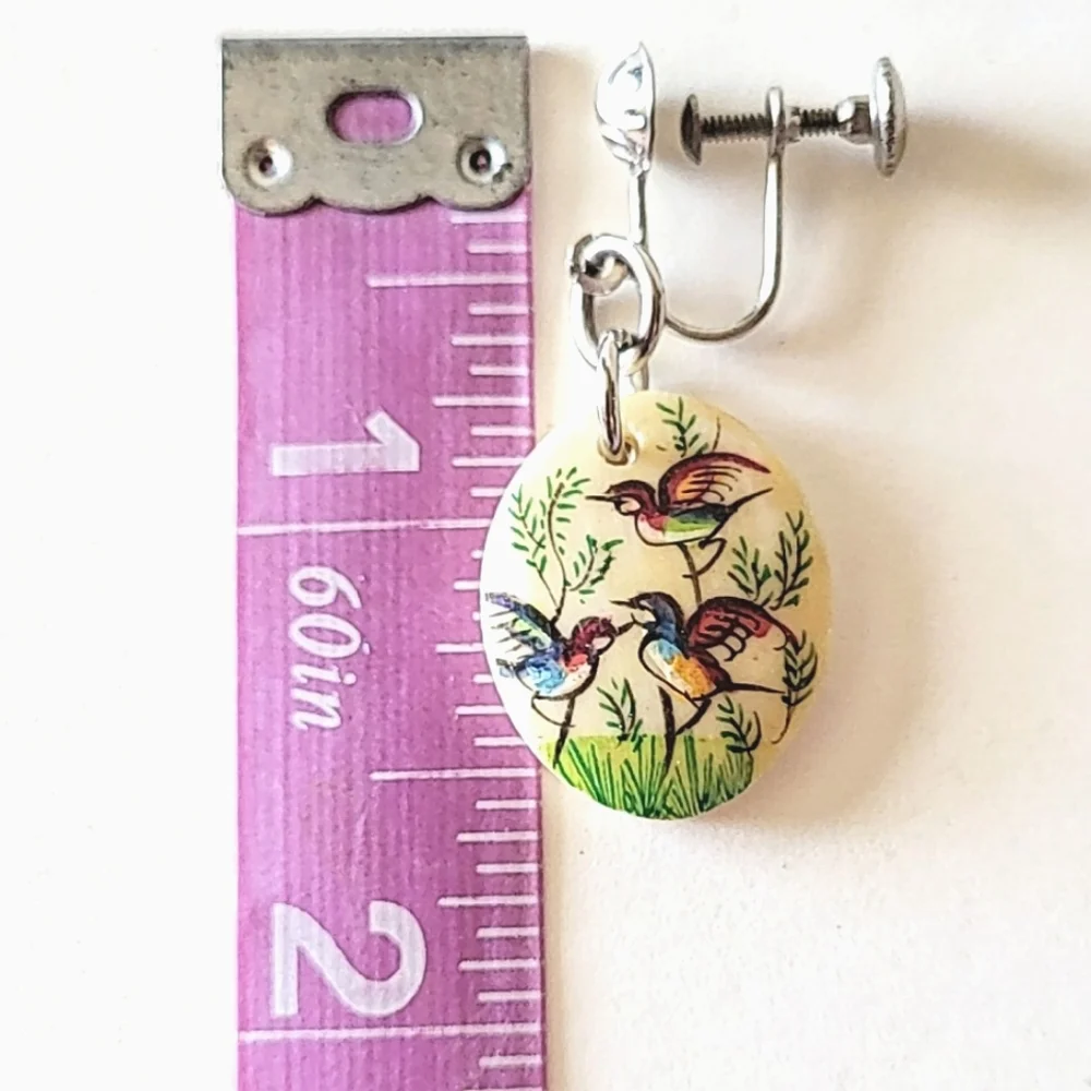 HANDPAINTED BIRD DESIGN EARRINGS - VINTAGE SCREWBACKS - Picture 7 of 8